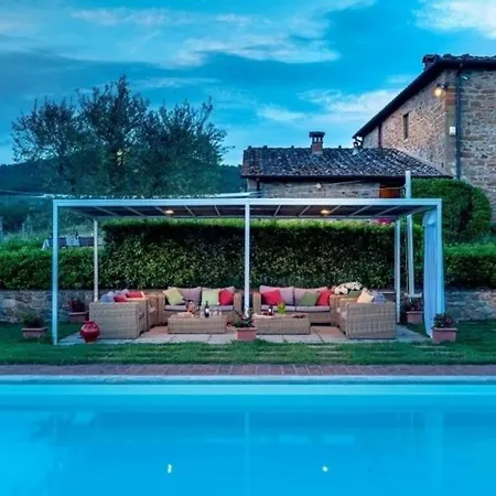 La Colonna Villa Bucine